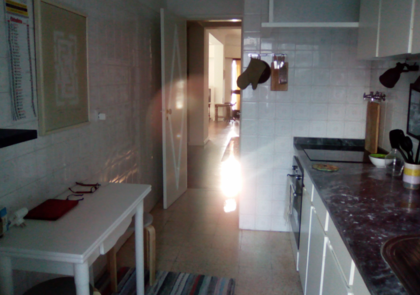 Encuentra casas, apartamentos, oficinas en alquiler en Lisboa piso 2 cuartos de baño amueblado, terraza, vistas hacia la ciudad en alquiler a largo plazo en Lisboa - Portugal, 726001